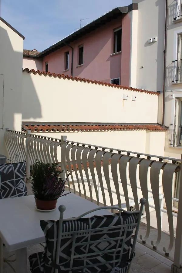 Apartament La Gardenia Desenzano-By Goccia Di Lago Desenzano del Garda 0*,  Włochy