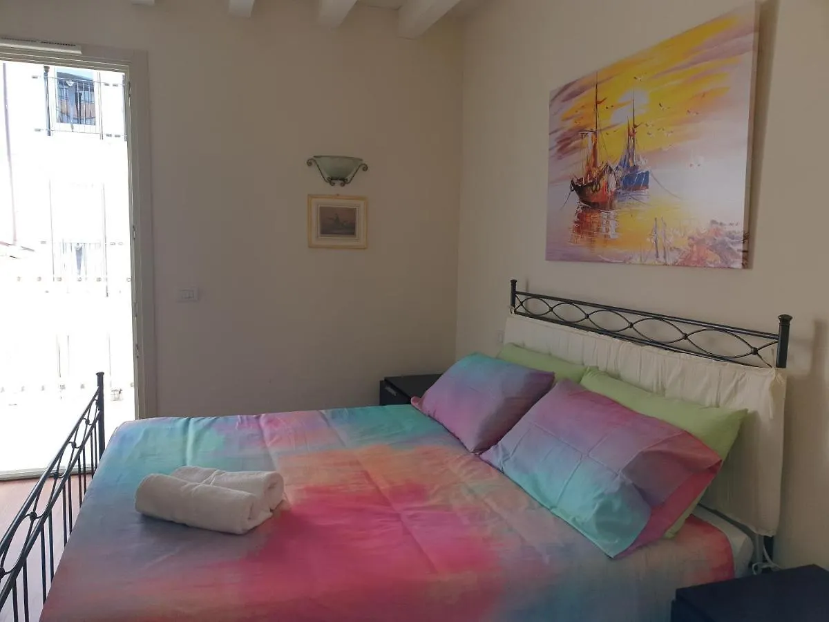 Apartament La Gardenia Desenzano-By Goccia Di Lago Desenzano del Garda Włochy