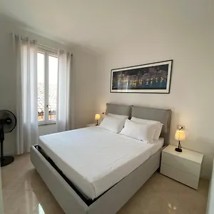 Garibaldi18 Apartament